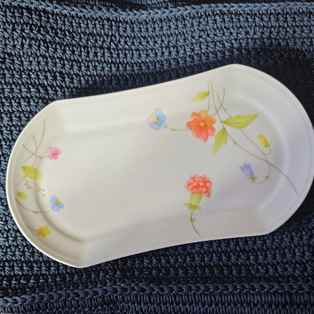 SPRING display- Mikasa China Floral Trinket Dish